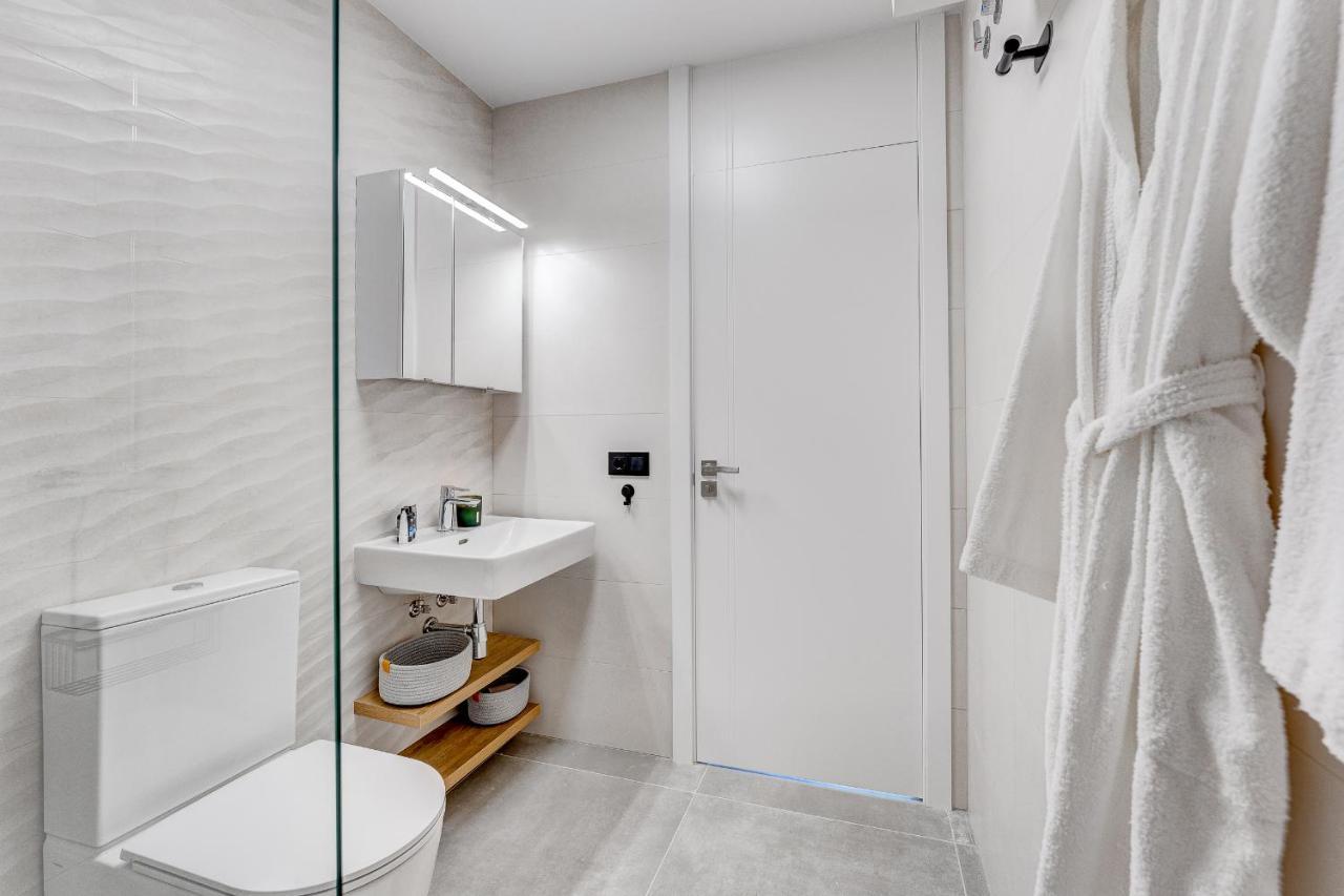 Modern New Apartment Las Terrazas De Costa Adeje. Heated Pool, Big Terrace And Private Parking Exterior foto