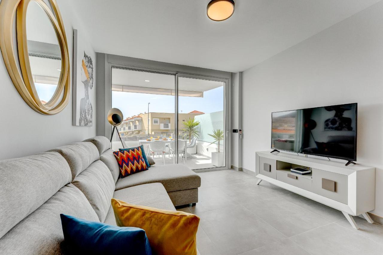 Modern New Apartment Las Terrazas De Costa Adeje. Heated Pool, Big Terrace And Private Parking Exterior foto