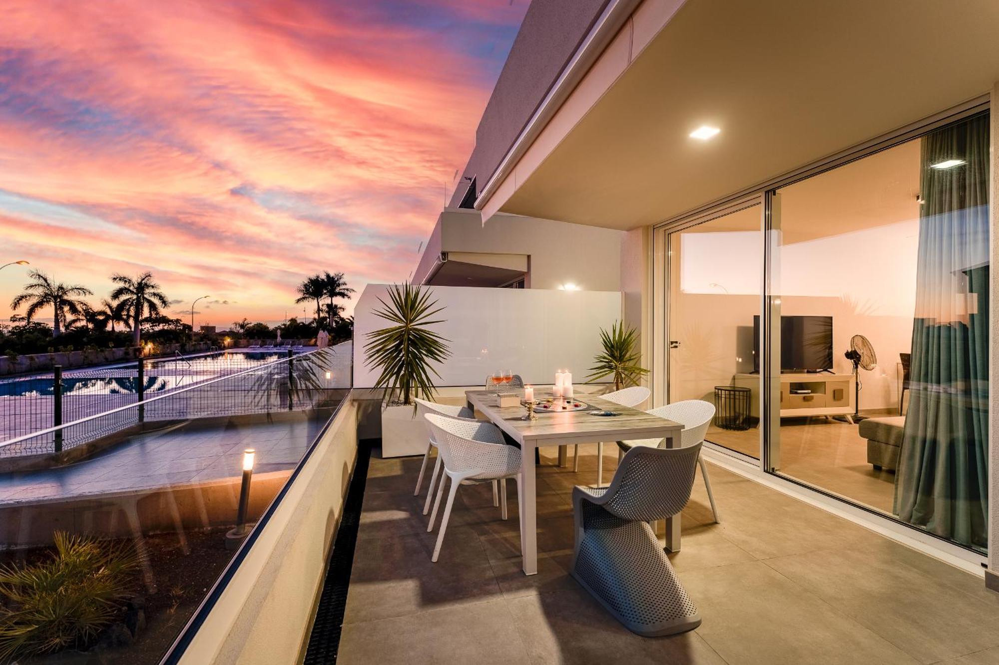 Modern New Apartment Las Terrazas De Costa Adeje. Heated Pool, Big Terrace And Private Parking Exterior foto